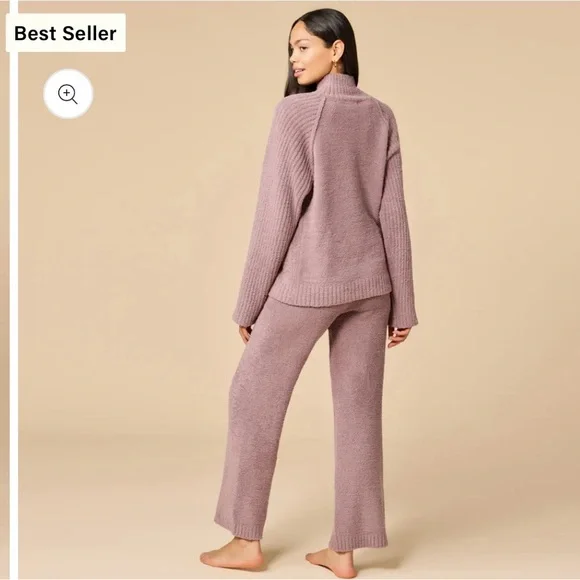 Softies Lounge Outfit - Picture 4 of 6